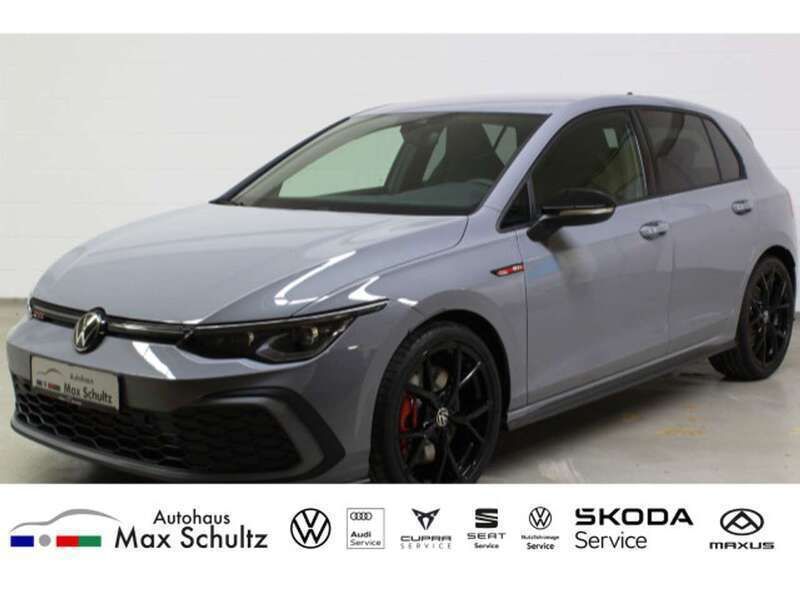 Grau Gebraucht 2024 VW Golf VIII GTI Limousine | 33.990 € (Fairer Preis) - Bild 1/3