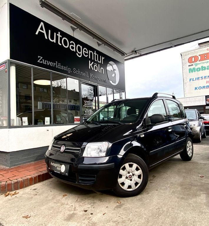 Schwarz Gebraucht 2010 Fiat Panda Dynamic Limousine | 3.890 € - Bild 1/4