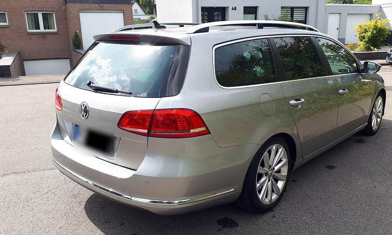 Gebraucht VW Passat 136 PS (100 kW) 2014 Grau Kombi
