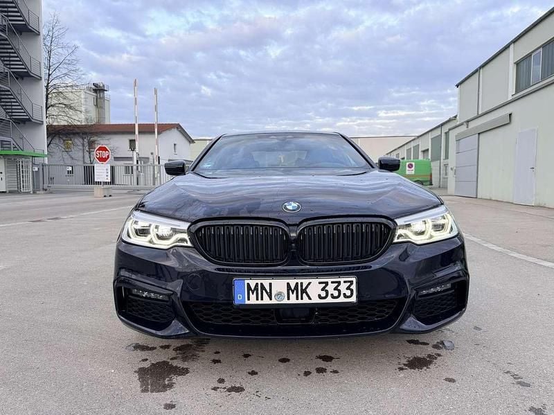 Usata BMW 530e Shadowline 252 CV (185 kW) 2019 Nero Berlina