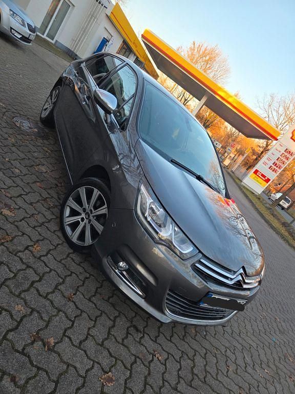 Gebraucht Citroën C4 Start 120 PS (88 kW) 2016 Grau Limousine