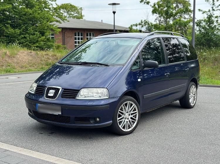 Blau Gebraucht 2002 Seat Alhambra Van / Kleinbus | 1.650 € (Guter Preis) - Bild 1/4
