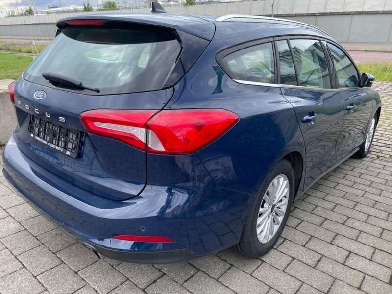 Używany Ford Focus Titanium 120 KM (88 kW) 2020 Niebieski Kombi