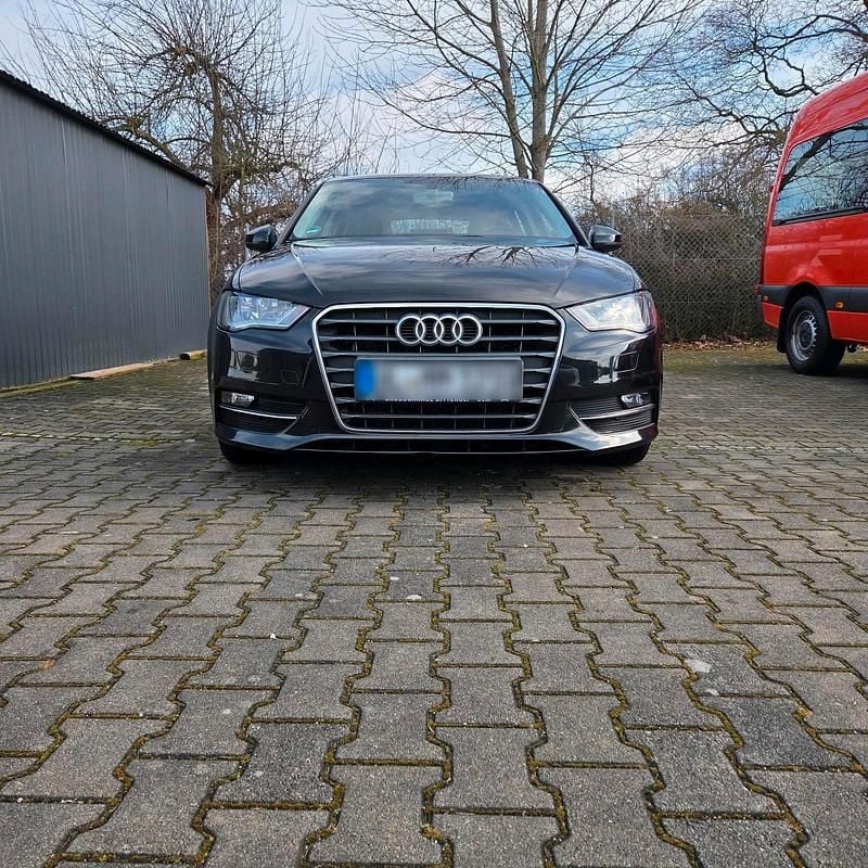 Gebraucht Audi A3 110 PS (80 kW) 2015 Schwarz Kleinwagen