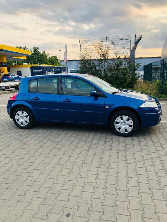 Gebraucht Renault Mégane II 110 PS (80 kW) 2008 Blau Limousine