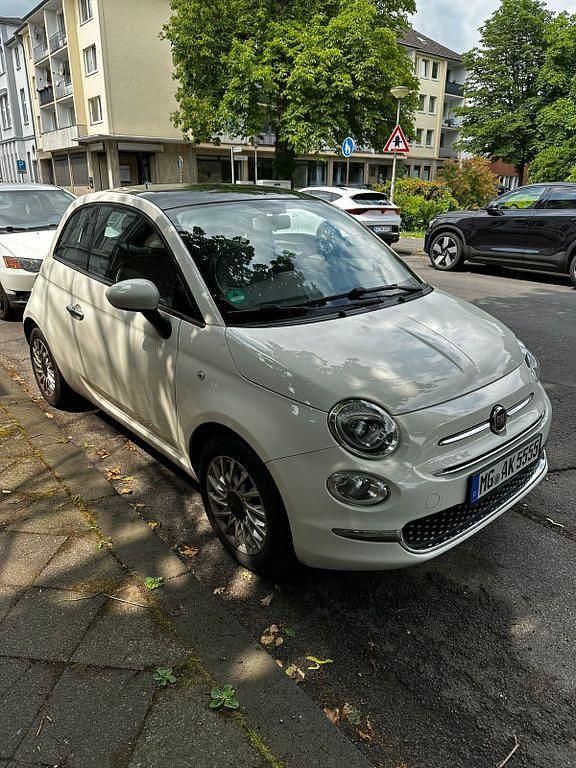 Weiß Gebraucht 2016 Fiat 500 Lounge Kleinwagen | 7.700 € (Fairer Preis) - Bild 1/4