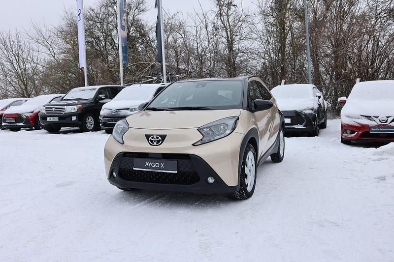 Beige Gebraucht 2023 Toyota Aygo X Pulse SUV | 12.990 € (Superpreis) - Bild 1/4