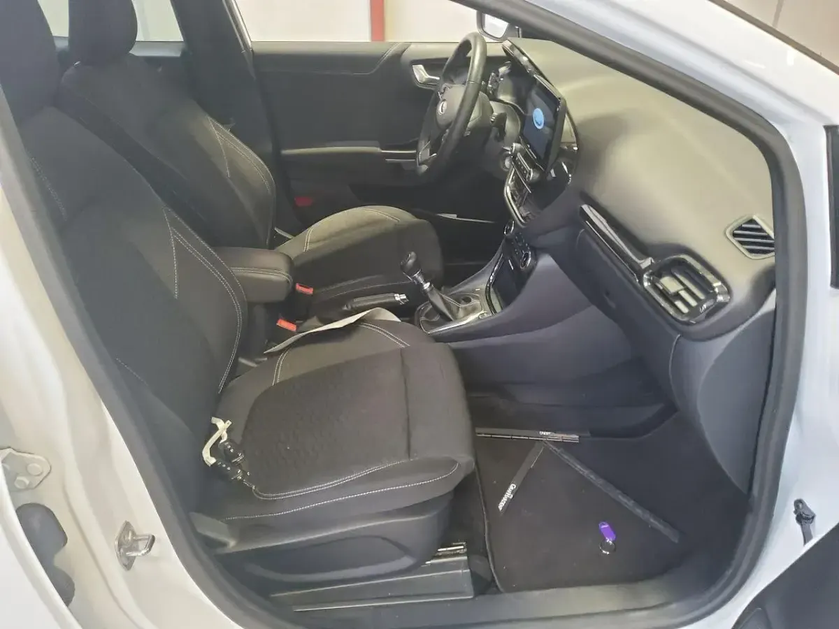 Gebraucht Ford Puma Titanium 120 PS (88 kW) 2021 Weiß SUV