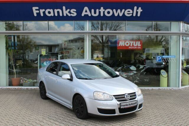 Grau metallic Gebraucht 2007 VW Jetta Trendline Limousine | 2.900 € (Fairer Preis) - Bild 1/4