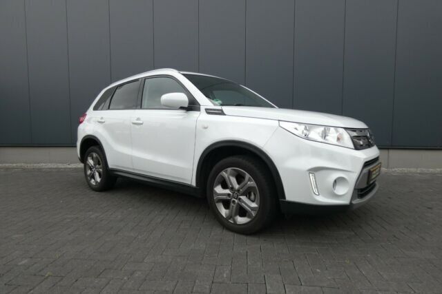 Gebraucht Suzuki Vitara Comfort 120 PS (88 kW) 2018 Weiß SUV