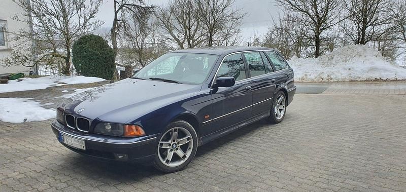 Gebraucht BMW 528 193 PS (141 kW) 2000 Blau Kombi