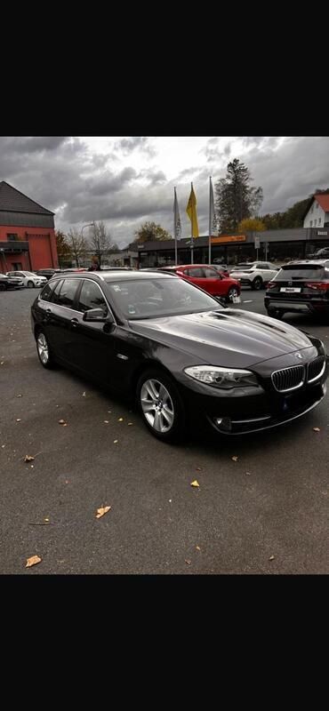 Grau Gebraucht 2011 BMW 525 Kombi | 8.500 € (Superpreis) - Bild 1/4