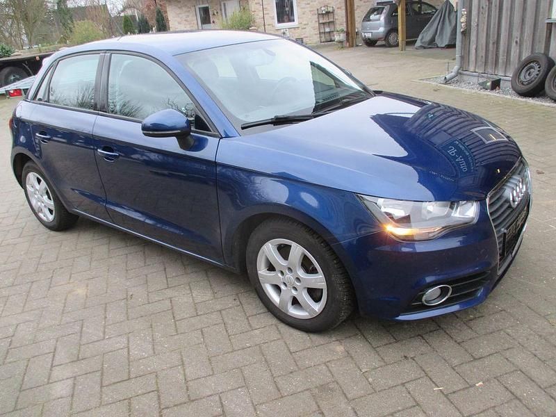 Gebraucht Audi A1 Sportback Ambition 122 PS (89 kW) 2013 Blau Kleinwagen