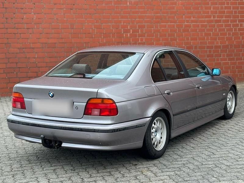 Gebraucht BMW 523 170 PS (125 kW) 1998 Grau Limousine