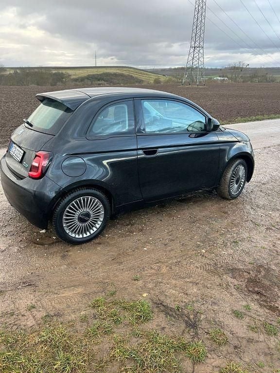 Gebraucht Fiat 500e La Prima 86 kW (118 PS) 2023 Schwarz Limousine