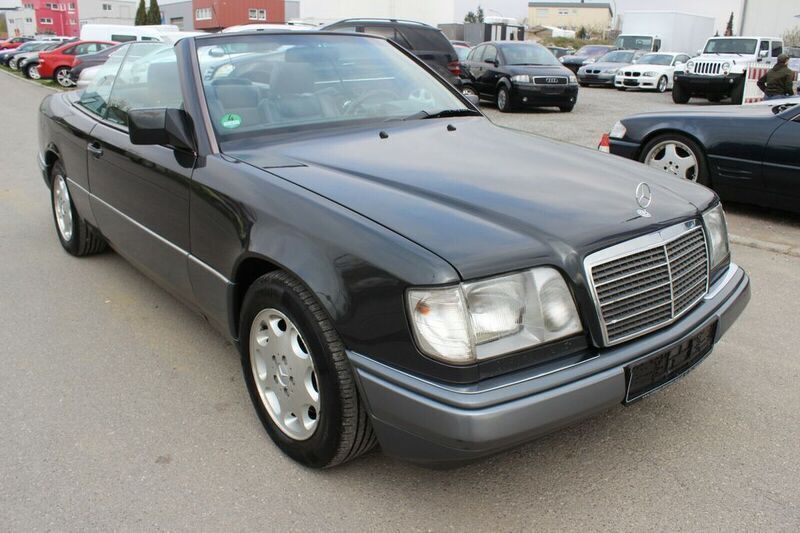 Schwarz Gebraucht 1996 Mercedes E320 Cabrio | 14.900 € - Bild 1/4