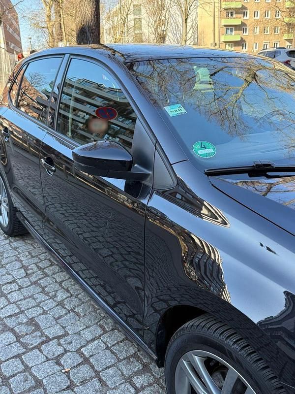 Gebraucht VW Polo Sound 90 PS (66 kW) 2017 Schwarz Kleinwagen