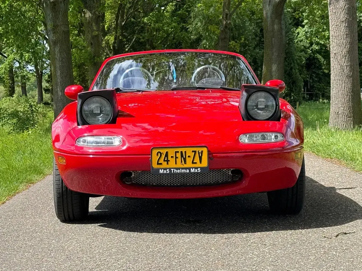 Używany Mazda MX5 116 KM (85 kW) 1991 Czerwony Kabriolet