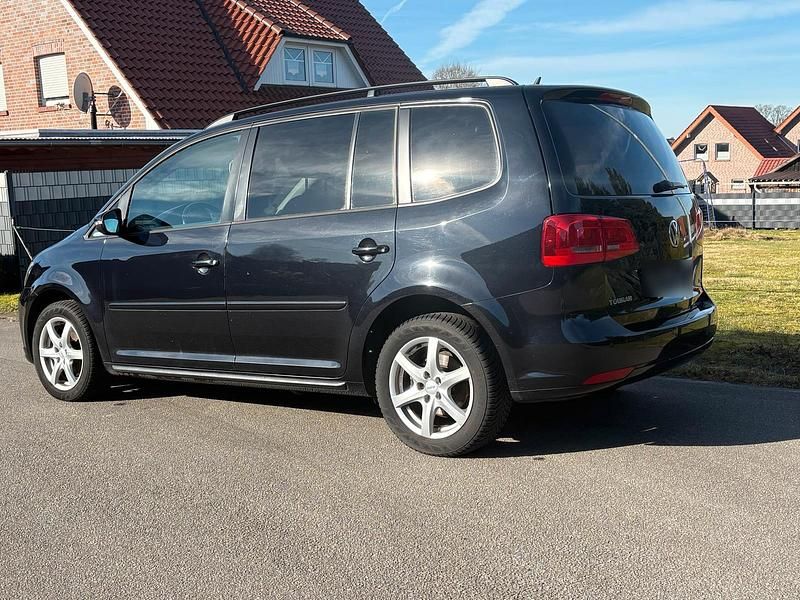 Gebraucht VW Touran 140 PS (102 kW) 2012 Schwarz Van / Kleinbus