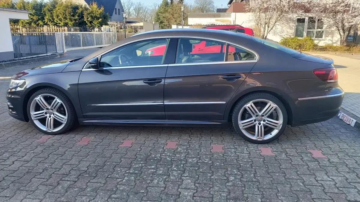 Gebraucht VW Passat R-line 177 PS (130 kW) 2013 Braun Coupé