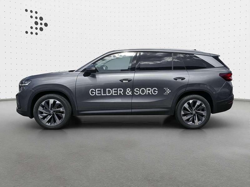 Graphitegrau metallic Gebraucht 2025 Skoda Kodiaq Selection SUV | 48.990 € (Etwas zu teuer) - Bild 1/1
