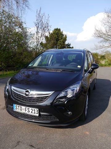 Gebraucht Opel Zafira Tourer Innovation 165 PS (121 kW) 2014 Schwarz metallic Van / Kleinbus