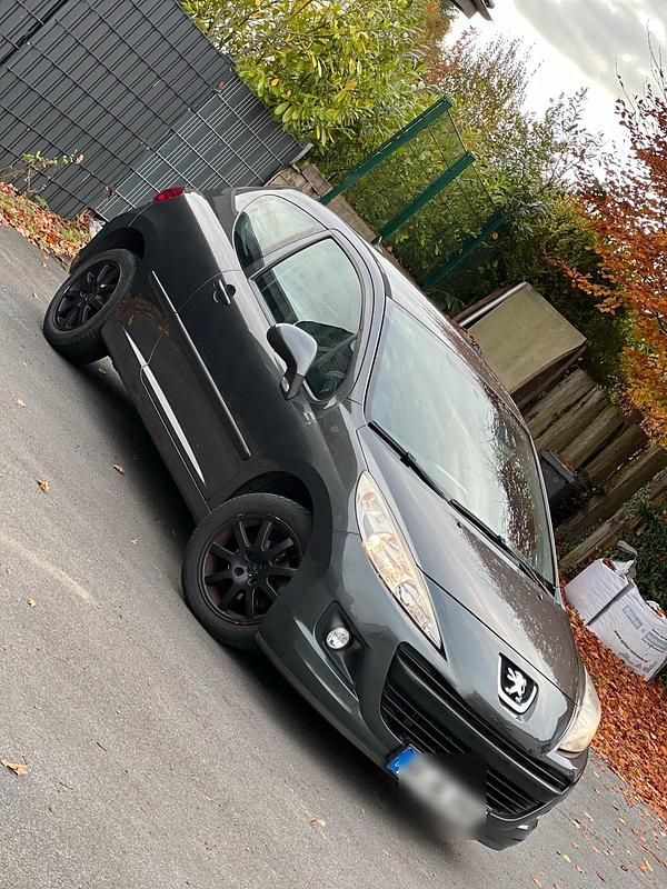 Grau Gebraucht 2010 Peugeot 207 Kleinwagen | 4.000 € (Fairer Preis) - Bild 1/4