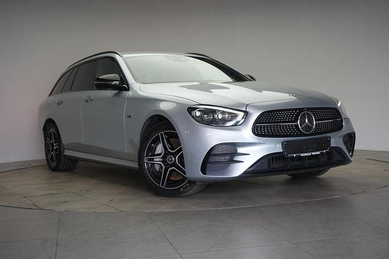 Gebraucht Mercedes E300 AMG 211 PS (155 kW) 2021 Silber Limousine