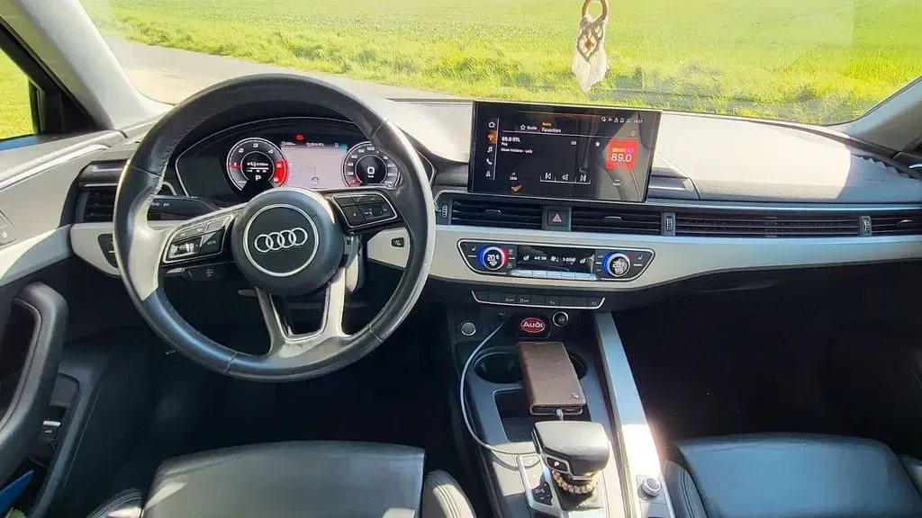 Gebraucht Audi A4 Sport 163 PS (119 kW) 2020 Schwarz Kombi