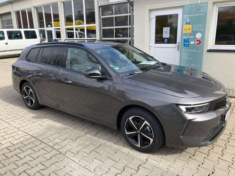 Vulkangrau Gebraucht 2025 Opel Astra Enjoy Kombi | 24.500 € (Guter Preis) - Bild 1/4