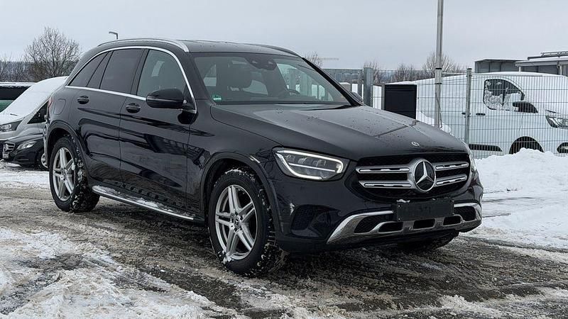 Gebraucht Mercedes GLC220 194 PS (142 kW) 2019 Schwarz SUV