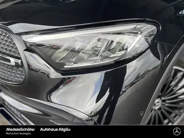 Gebraucht Mercedes GLC200 AMG 204 PS (150 kW) 2025 Schwarz SUV