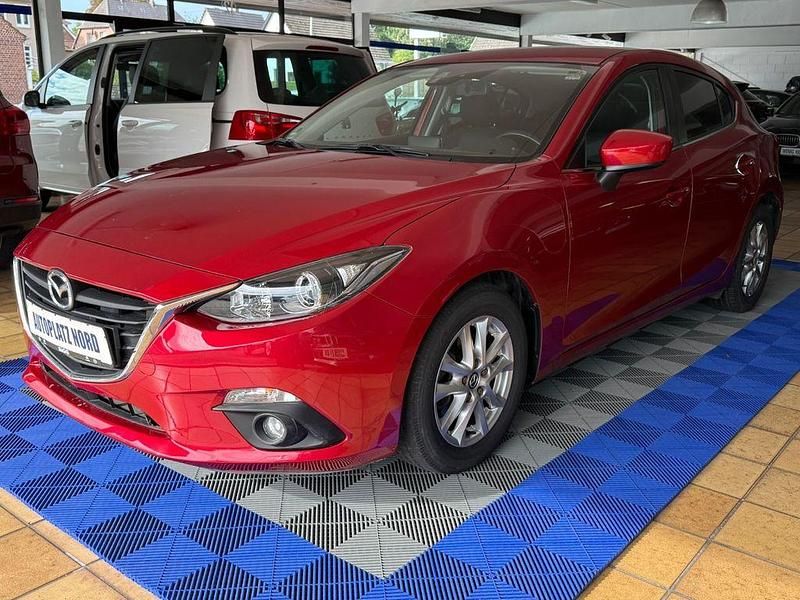 Rot Gebraucht 2015 Mazda 3 Center-Line Limousine | 9.999 € (Guter Preis) - Bild 1/4