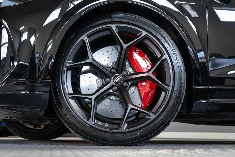 Neu Audi RS Q8 Performance 640 PS (470 kW) 2026 Schwarz SUV