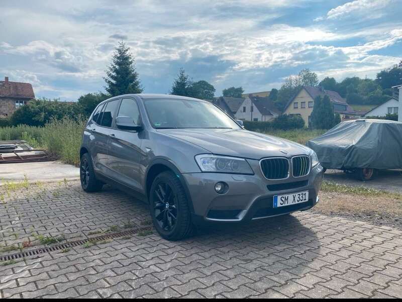 Grau Gebraucht 2011 BMW X3 SUV | 11.500 € (Fairer Preis) - Bild 1/4