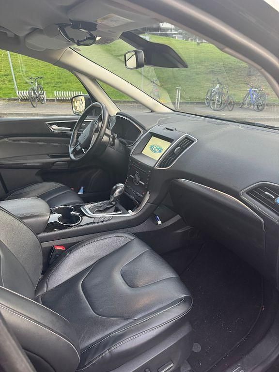 Gebraucht Ford S-MAX Titanium 209 PS (153 kW) 2016 Schwarz Van / Kleinbus