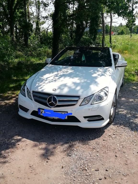 Gebraucht Mercedes E350 AMG 265 PS (194 kW) 2012 Weiß Cabrio