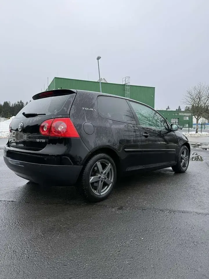 Gebraucht VW Golf V 116 PS (85 kW) 2007 Schwarz Kleinwagen