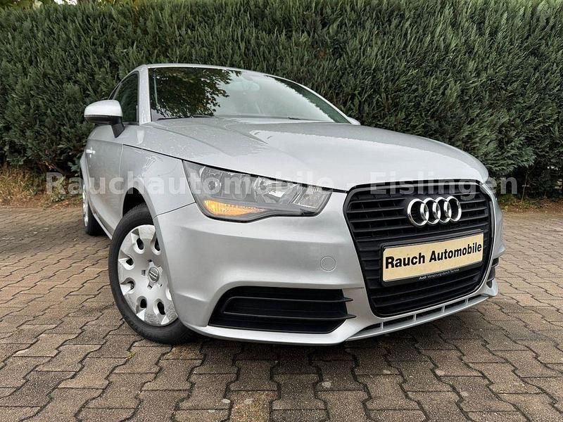 Silber Gebraucht 2011 Audi A1 Attraction Kleinwagen | 8.999 € (Fairer Preis) - Bild 1/4