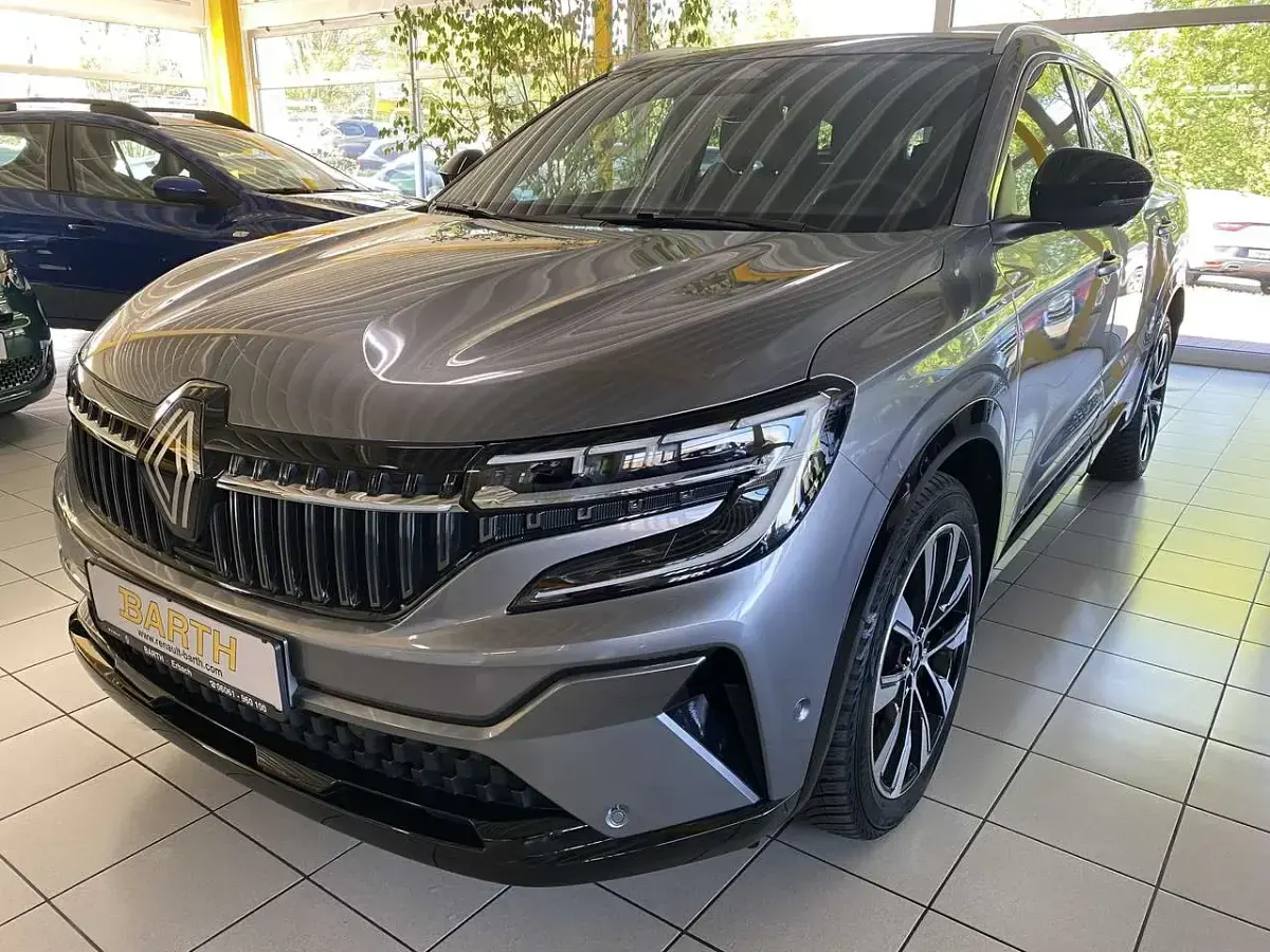 Second-hand Renault Espace Techno 131 CP (96 kW) 2024 Gri SUV