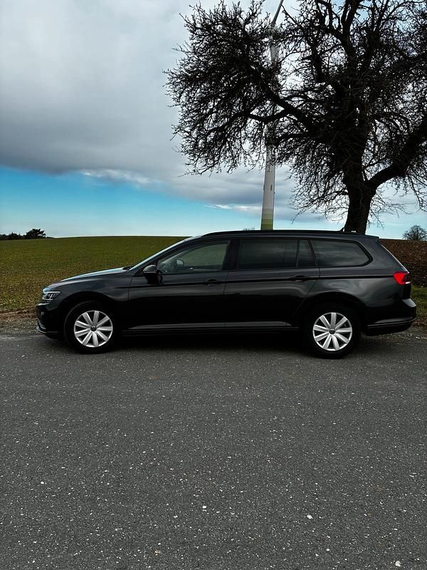 Gebraucht VW Passat 150 PS (110 kW) 2023 Kombi
