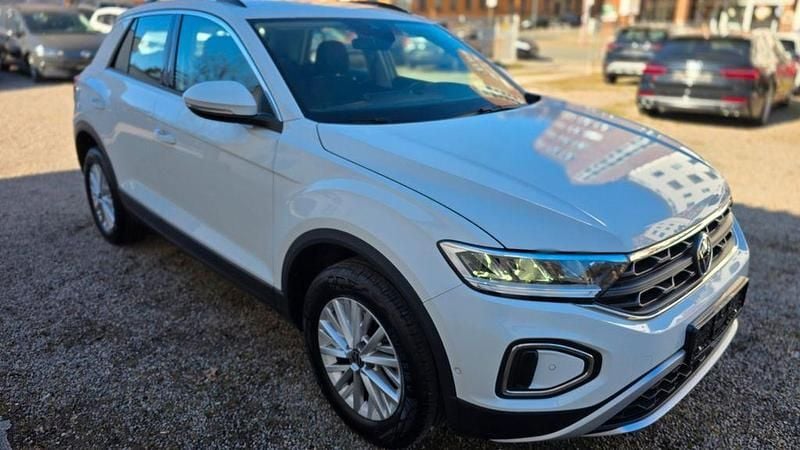 Gebraucht VW T-Roc Life 110 PS (80 kW) 2022 Weiß SUV