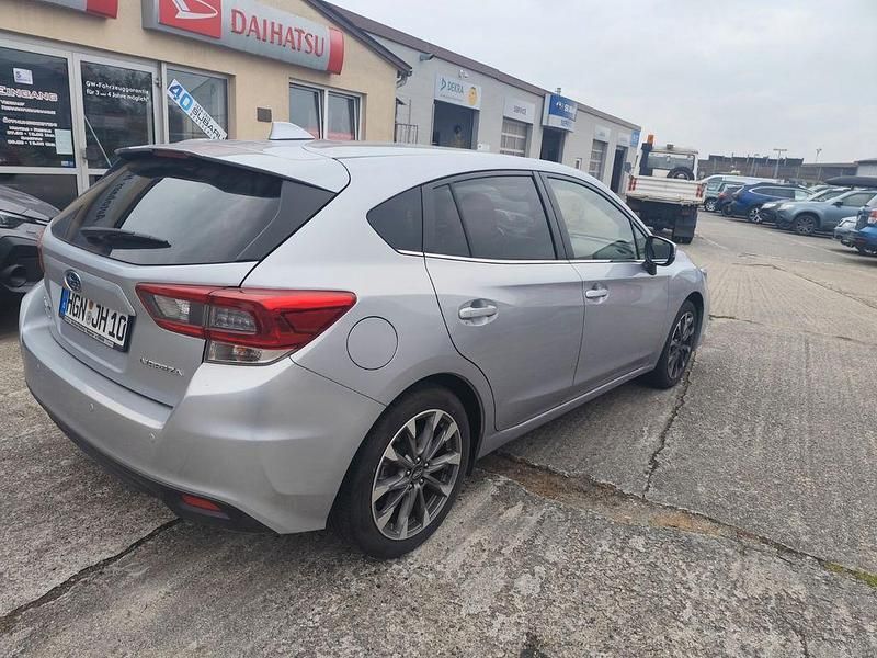 Gebraucht Subaru Impreza Exclusive+ 114 PS (83 kW) 2022 Silber Limousine