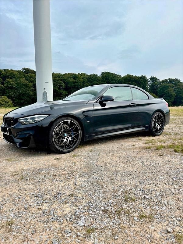 Schwarz Gebraucht 2017 BMW M4 Cabriolet Competition Edition Cabrio | 59.499 € (Teuer) - Bild 1/4