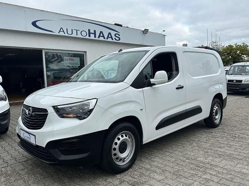 Weiß Gebraucht 2021 Opel Combo Edition Van / Kleinbus | 12.850 € (Fairer Preis) - Bild 1/4