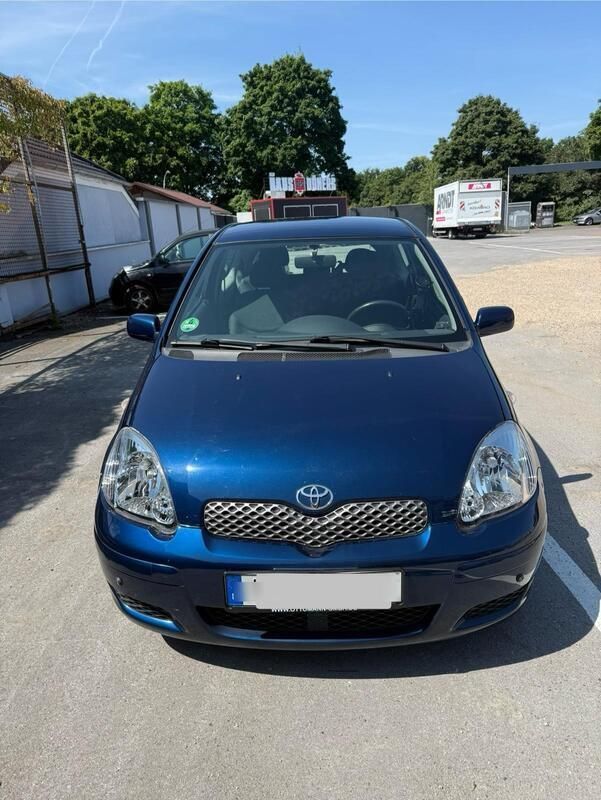 Blau Gebraucht 2004 Toyota Yaris Kleinwagen | 2.750 € (Fairer Preis) - Bild 1/4