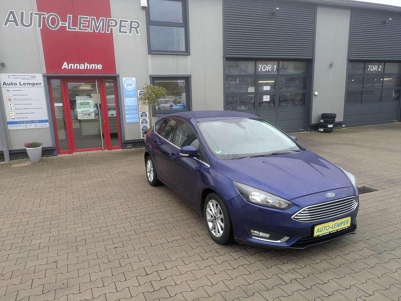 Gebraucht Ford Focus Titanium 125 PS (91 kW) 2017 Indicblau metallic Kleinwagen