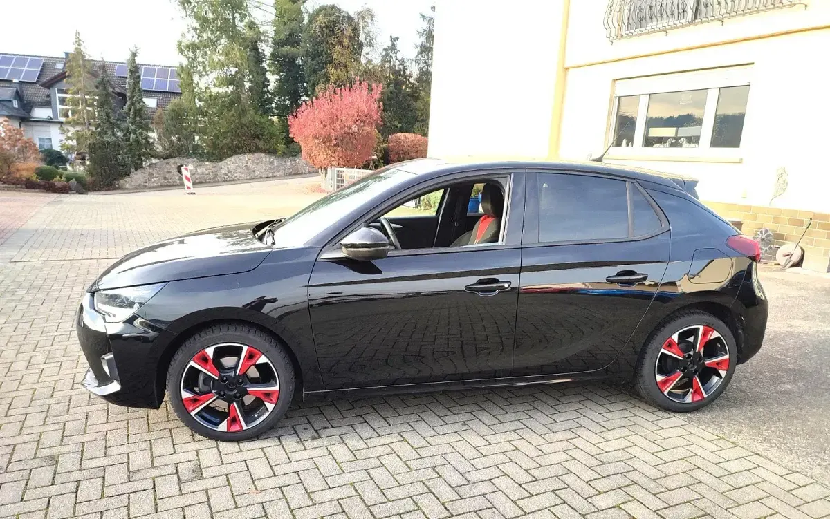 Usata Opel Corsa Selection 101 CV (74 kW) 2012 Bianco Utilitaria
