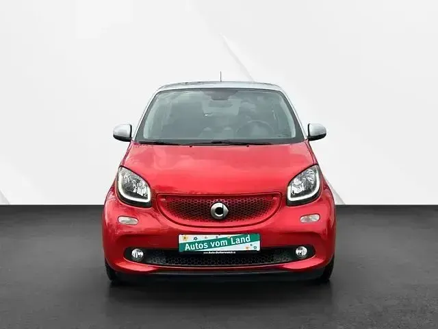 Gebraucht Smart ForFour Basis 90 PS (66 kW) 2019 Rot / grau Kleinwagen