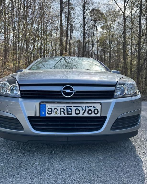 Brugt Opel Astra 101 HK (74 kW) 2004 Grå Sedan